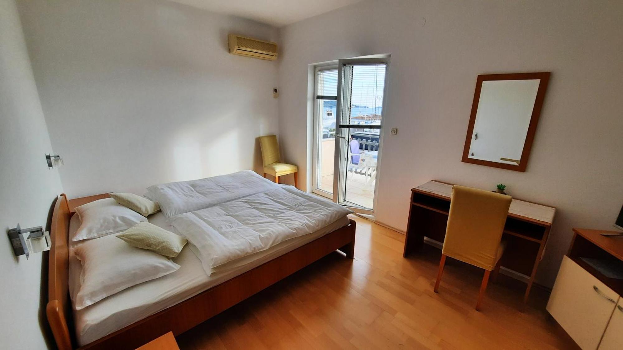 Apartments & Room Marina View Водице Екстериор снимка
