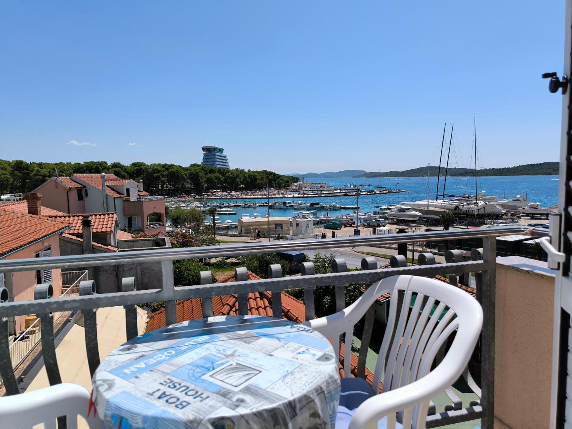 Apartments & Room Marina View Водице Екстериор снимка