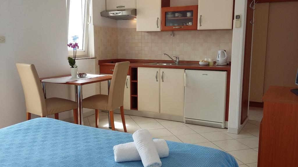 Apartments & Room Marina View Водице Екстериор снимка